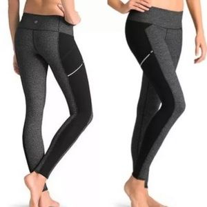Athleta Criss Cross Drifter Zipper Pocket Leggings